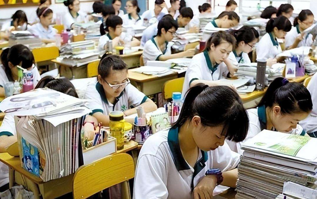 一次考试成果为下一程做好预备而人生真实挑战在高考之后 一次考试成果为下一程做好预备而人生真实挑战在高考之后