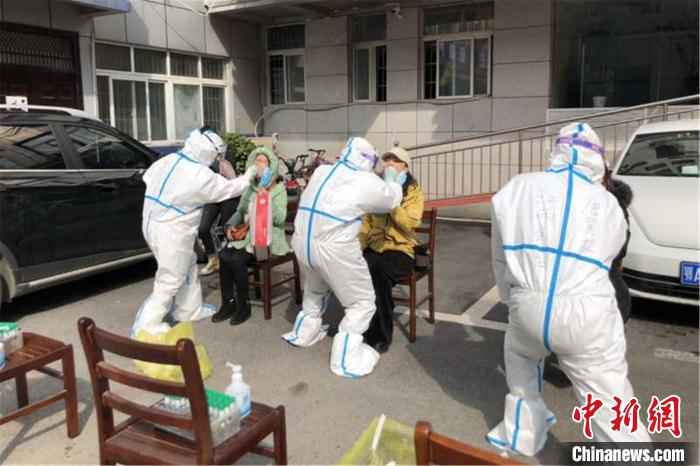  江西省疾控系统支援武汉防疫队满月记（图）